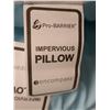 Image 2 : PQT DE 2 OREILLERS IMPERMÉABLE ENCOMPASS PRO BARRIER 19"x23-1/2" BLEU PALE