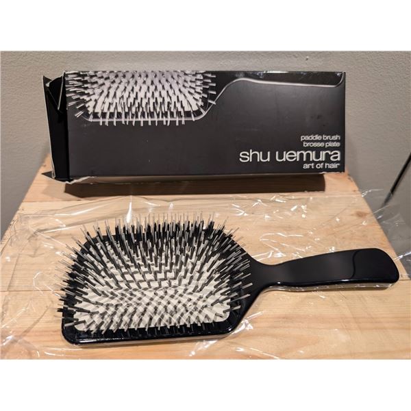 BROSSE PLATE SHU UEMURA