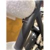 Image 3 : VELO ÉLECTRIQUE GEPIDA ALBOIN CURVE XT 10 - CADRE HAUT, 56CM, ***SANS BATTERIE, SANS PÉDALE ***