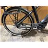 Image 3 : VÉLO ÉLECTRIQUE O2FEEL ISWAN CITY BOOST 8.1 -