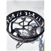 Image 2 : 608 -- PLANT STAND/PATIO TABLE