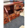 Image 2 : 617 -- MISSION CRAFTSMAN DRESSER