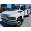 Image 1 : 2003 CHEVY 5500, WHITE, 248902 KMS, REAR WHEEL DRIVE. - D502309