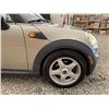 Image 25 : 2007 MINI COOPER, GOLD, 177983 KMS, FRONT WHEEL DRIVE. - PT55849