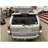 Image 19 : 2003 TOYOTA 4RUNNER, SILVER, 219654 KMS, 4X4. - D014979