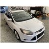 Image 10 : 2014 FORD FOCUS, WHITE, 127010 KMS, FRONT WHEEL DRIVE. - D314914