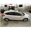 Image 13 : 2014 FORD FOCUS, WHITE, 127010 KMS, FRONT WHEEL DRIVE. - D314914