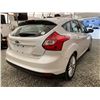 Image 14 : 2014 FORD FOCUS, WHITE, 127010 KMS, FRONT WHEEL DRIVE. - D314914