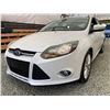 Image 2 : 2014 FORD FOCUS, WHITE, 127010 KMS, FRONT WHEEL DRIVE. - D314914