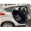 Image 40 : 2014 FORD FOCUS, WHITE, 127010 KMS, FRONT WHEEL DRIVE. - D314914