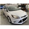 Image 9 : 2014 FORD FOCUS, WHITE, 127010 KMS, FRONT WHEEL DRIVE. - D314914