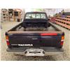 Image 18 : 1998 TOYOTA TACOMA, BLUE, 199780 KMS, REAR WHEEL DRIVE. - B032912