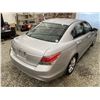 Image 16 : 2009 HONDA ACCORD, SILVER, 254561 KMS, FRONT WHEEL DRIVE. - P802997