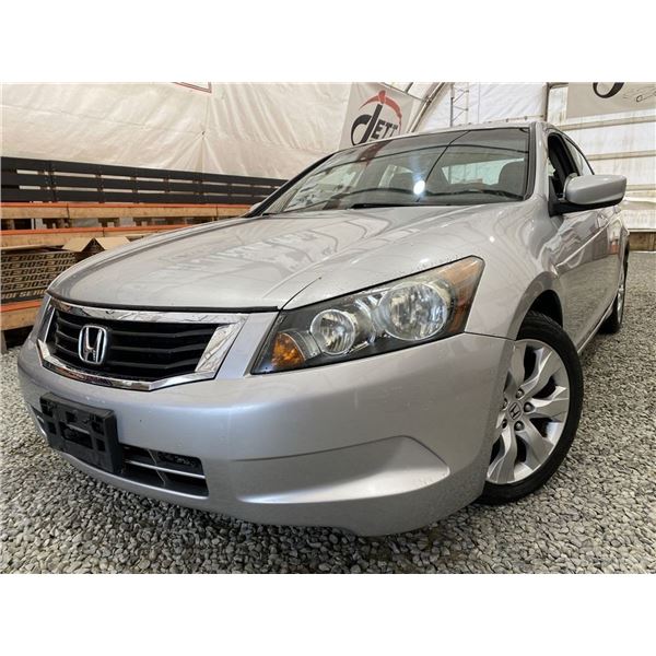 2009 HONDA ACCORD, SILVER, 254561 KMS, FRONT WHEEL DRIVE. - P802997