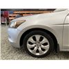 Image 31 : 2009 HONDA ACCORD, SILVER, 254561 KMS, FRONT WHEEL DRIVE. - P802997