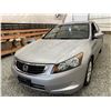 Image 3 : 2009 HONDA ACCORD, SILVER, 254561 KMS, FRONT WHEEL DRIVE. - P802997