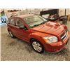 Image 9 : 2008 DODGE CALIBER, ORANGE, 133042 KMS, FRONT WHEEL DRIVE. - J702038