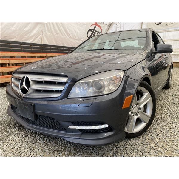 2011 MERCEDES C300, GREY, 278110 KMS, ALL WHEEL DRIVE. - D506157
