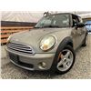 Image 1 : 2007 MINI COOPER, GOLD, 177983 KMS, FRONT WHEEL DRIVE."NO RESERVE" !! - PT55849
