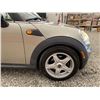 Image 25 : 2007 MINI COOPER, GOLD, 177983 KMS, FRONT WHEEL DRIVE."NO RESERVE" !! - PT55849