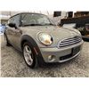 Image 8 : 2007 MINI COOPER, GOLD, 177983 KMS, FRONT WHEEL DRIVE."NO RESERVE" !! - PT55849