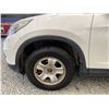 Image 31 : 2016 HONDA CRV, WHITE, 328318 KMS, FOUR WHEEL DRIVE. - P104277