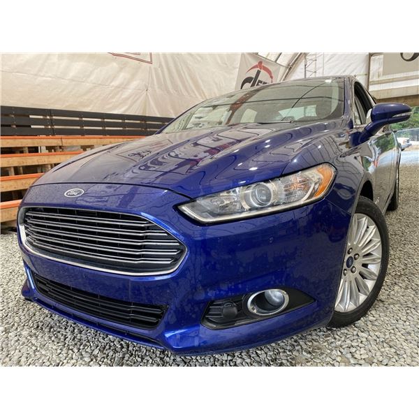2013 FORD FUSION, BLUE, 266500 KMS, FRONT WHEEL DRIVE. NO RESERVE. - P196250