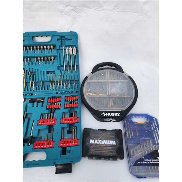 707 -- LOT O" BITS