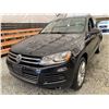 Image 3 : 2011 VW TOUAREG, BLACK, 237887 KMS, ALL WHEEL DRIVE. - D007567