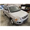 Image 10 : 2010 KIA SPORTAGE, SILVER, 221586 KMS, FOUR WHEEL DRIVE. - D665169