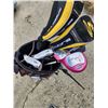 Image 2 : 723 -- SET OF GOLF CLUBS # 1
