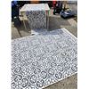 Image 2 : 751 -- RUGS