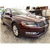 Image 8 : 2013 VOLKSWAGEN PASSAT SEL, RED, 158947 KMS, FRONT WHEEL DRIVE. - D075125