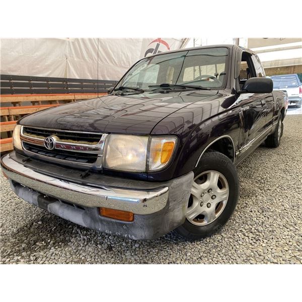 1998 TOYOTA TACOMA, BLUE, 199780 KMS, REAR WHEEL DRIVE. - D032912