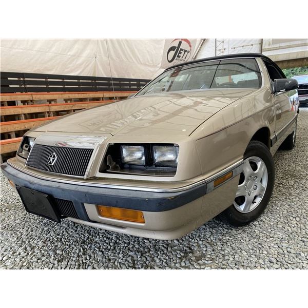 1992 CHRYSLER LEBARON, BROWN, 162165 KMS, FRONT WHEEL DRIVE. - B226914