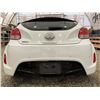 Image 17 : 2013 HYUNDAI VELOSTER, WHITE, 127641 KMS, FRONT WHEEL DRIVE. - D097162