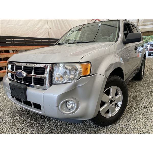 2008 FORD ESCAPE, SILVER, 173494 KMS, FRONT WHEEL DRIVE. - BA65184