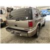 Image 14 : 2000 GMC JIMMY, GOLD, 269964 KMS, 4X4. - B279055