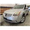 Image 1 : 2008 NISSAN ROGUE, SILVER, 224429 KMS, FOUR WHEEL DRIVE. - P143145