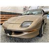 Image 2 : 1999 PONTIAC SUNFIRE, GOLD, 160757 KMS, FRONT WHEEL DRIVE. NO RESERVE. - P520130