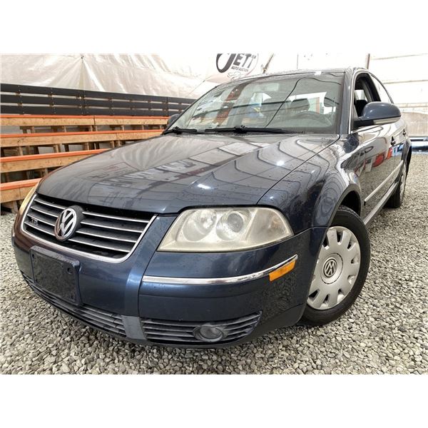 2004 VW PASSAT, BLUE, 301456 KMS, FRONT WHEEL DRIVE. - B324814