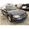 Image 9 : 2004 VW PASSAT, BLUE, 301456 KMS, FRONT WHEEL DRIVE. - B324814