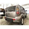 Image 14 : 2011 KIA SOUL, GREY, 189582 KMS, FRONT WHEEL DRIVE. - D253803