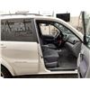 Image 36 : 2001 TOYOTA RAV 4, WHITE, 377699 KMS, ALL WHEEL DRIVE. - B028499