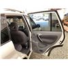 Image 41 : 2001 TOYOTA RAV 4, WHITE, 377699 KMS, ALL WHEEL DRIVE. - B028499