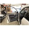 Image 48 : 2001 TOYOTA RAV 4, WHITE, 377699 KMS, ALL WHEEL DRIVE. - B028499