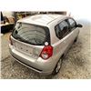 Image 16 : 2009 PONTIAC WAVE, SILVER, 185018 KMS, FRONT WHEEL DRIVE. NO RESERVE. - P133282