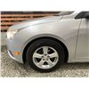 Image 31 : 2011 CHEVY CRUZE, SILVER, 199945 KMS, NO RESERVE!!! FRONT WHEEL DRIVE. - D110122