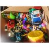 Image 2 : 835 -- TOYS TOYS TOYS