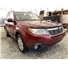 Image 8 : 2010 SUBARU FORESTER, RED, 155403 MILES, NO RESERVE - D771687